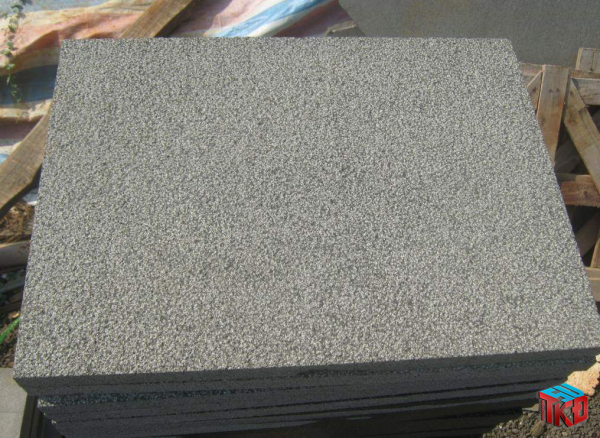 đá bazan xanh băm mặt kích thước 15x30 cm 